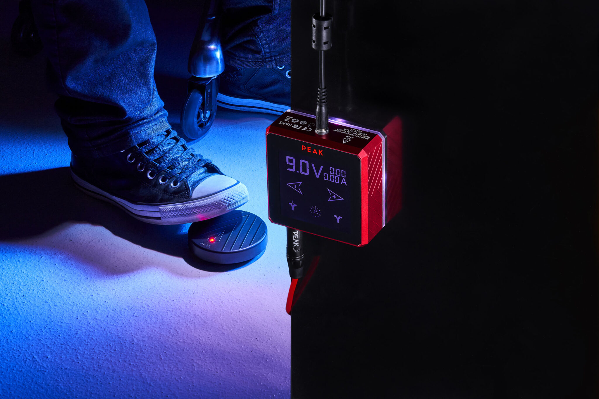 Peak Surge Radix Tattoo Machine Power Supply Lifestyle Photo